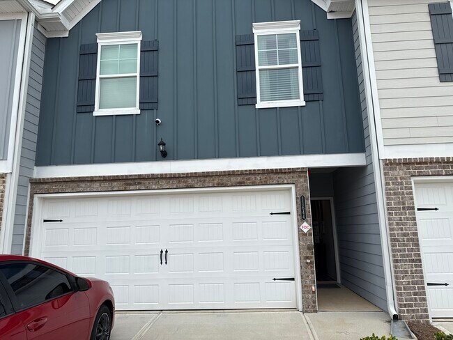 property at 11644 Mendenhall Ct