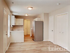 9825 Rhodes Ln in Avon, IN - Building Photo - Building Photo