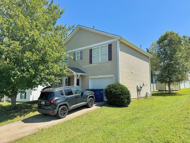 property at 1685 Brookgreen Ave