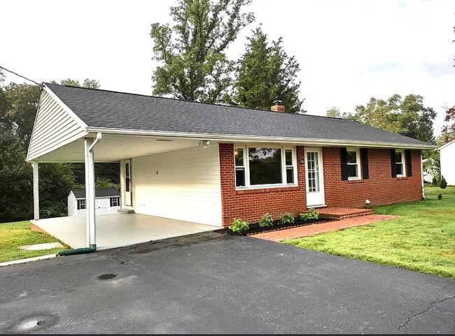 property at 606 Churchill Rd