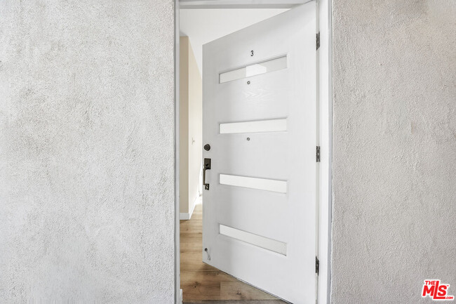 1002 E 33rd St in Los Angeles, CA - Building Photo - Building Photo