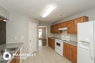 10251 Deep Creek Pl in Union City, GA - Building Photo - Building Photo