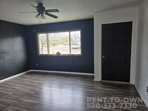 15965 N Forecastle Ave in Tucson, AZ - Foto de edificio - Building Photo