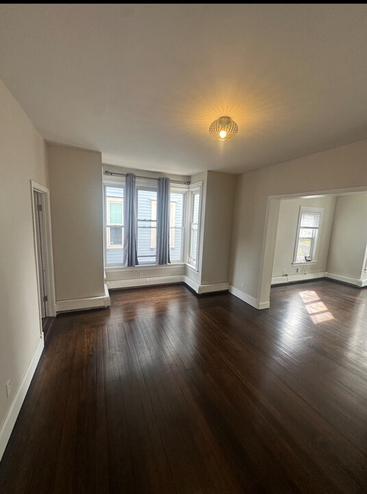 113 Ring St, Unit 1 in Providence, RI - Foto de edificio