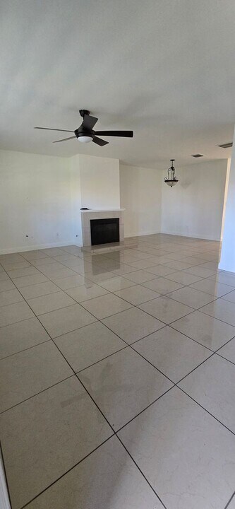 2061 W Redlands Blvd in Redlands, CA - Building Photo