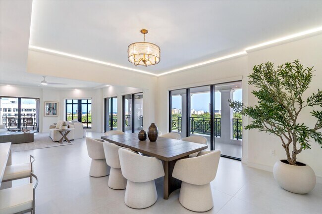 200 E Palmetto Park Rd in Boca Raton, FL - Foto de edificio - Building Photo