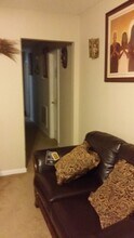 7247 Pinedale Dr, Unit 16H in Columbia, SC - Foto de edificio - Building Photo