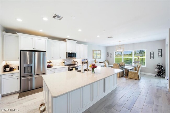4016 Pegasus Wy in Naples, FL - Building Photo - Building Photo