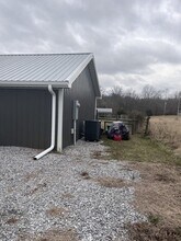 769 Hardy Rd in Cadiz, KY - Foto de edificio - Building Photo
