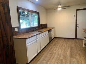 7107 Dolan Way in Citrus Heights, CA - Building Photo - Building Photo