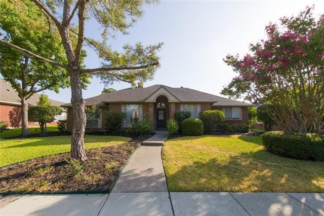 2119 Antibes Dr