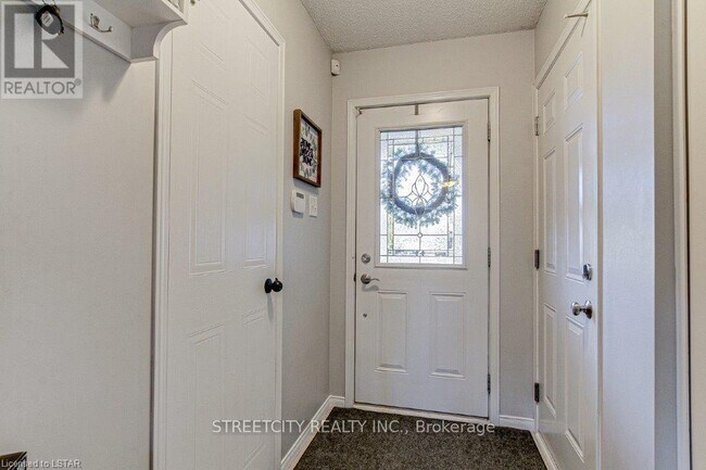 1036 Kimball Crescent in London, ON - Building Photo - Building Photo