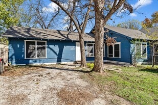 2301 N 16th St in Waco, TX - Building Photo