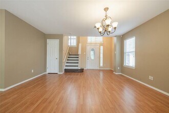 1518 Sundance Dr in Round Rock, TX - Foto de edificio - Building Photo