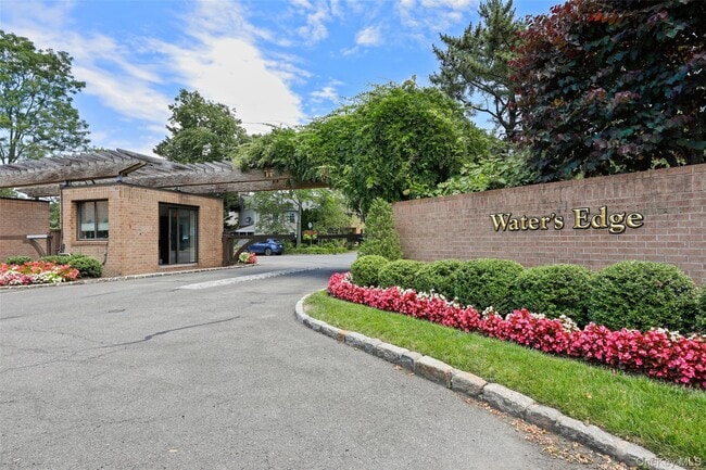 22 Waters Edge in Rye, NY - Building Photo - Building Photo