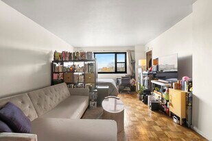 6515 JFK Blvd E in West New York, NJ - Building Photo