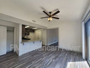 9627 Old Placerville Rd in Sacramento, CA - Building Photo - Building Photo