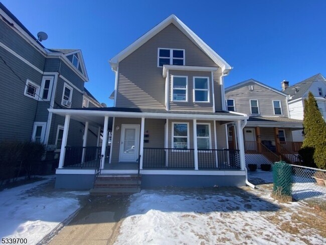 18 Sussex Ave in Morristown, NJ - Building Photo - Building Photo