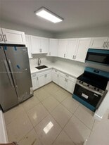 15201 NE 6th Ave, Unit c110 in North Miami Beach, FL - Building Photo