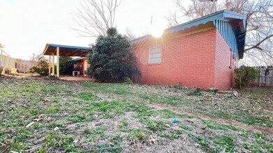 335 W Silverwood Dr in Midwest City, OK - Building Photo - Building Photo