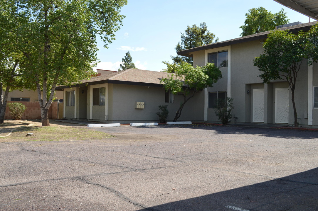 2109 W Colter St-Unit -2 in Phoenix, AZ - Foto de edificio