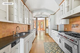 37 W 87th St in New York, NY - Building Photo - Building Photo
