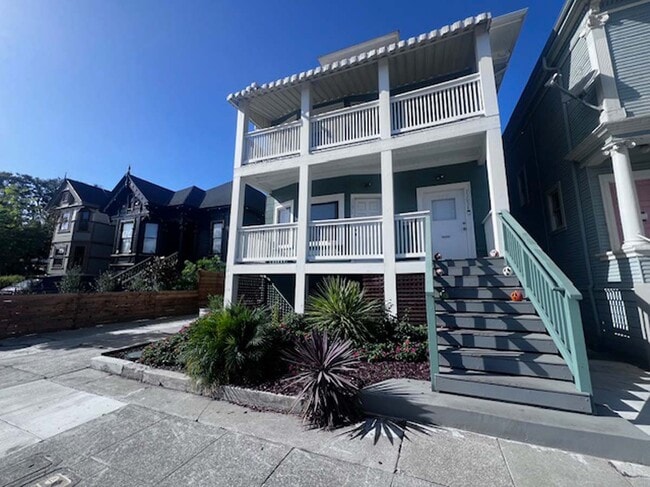 1301 Adeline St in Oakland, CA - Foto de edificio - Building Photo