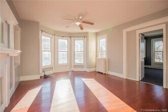 565 Orchard St in New Haven, CT - Foto de edificio - Building Photo