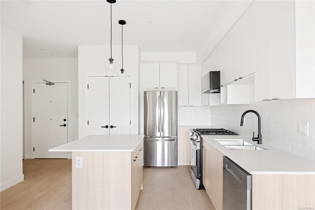 property at 2629 Millstream Rd