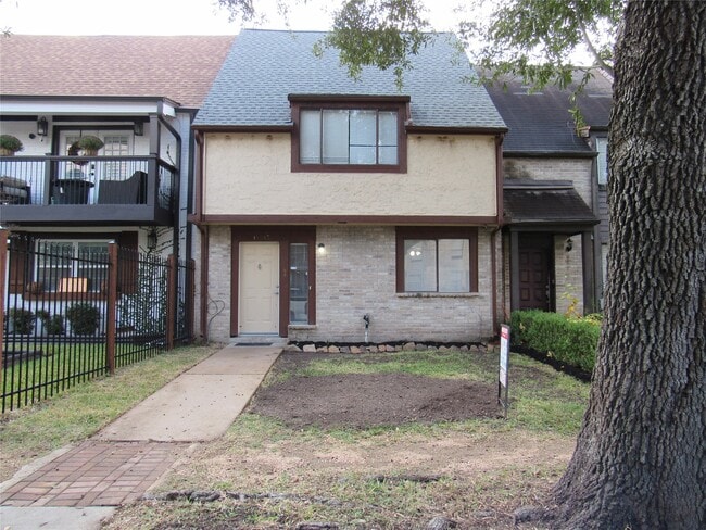 property at 15543 Weldon Dr