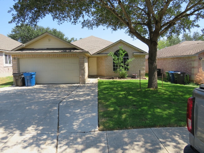 3918 Southern Grove in San Antonio, TX - Building Photo - Building Photo