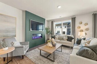 5109 Sidney Sq Dr in Flowery Branch, GA - Foto de edificio - Building Photo