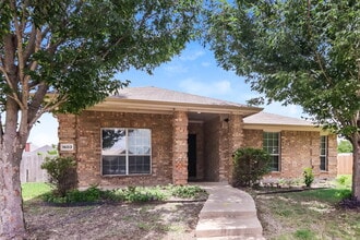 1603 Venus Dr E in Lancaster, TX - Building Photo - Building Photo