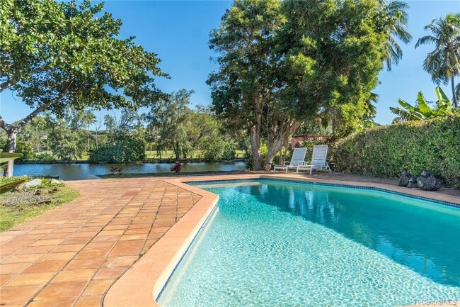 property at 127 Kakahiaka St