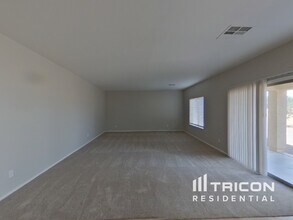 17679 N Avelino Dr in Maricopa, AZ - Building Photo - Building Photo