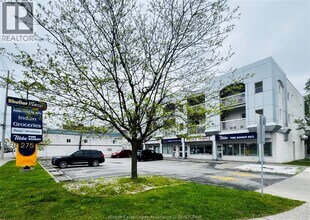 275 Wyandotte St W in Windsor, ON - Foto de edificio - Building Photo