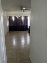 4311 Crystal Lake Dr, Unit 112 in Deerfield Beach, FL - Building Photo - Building Photo