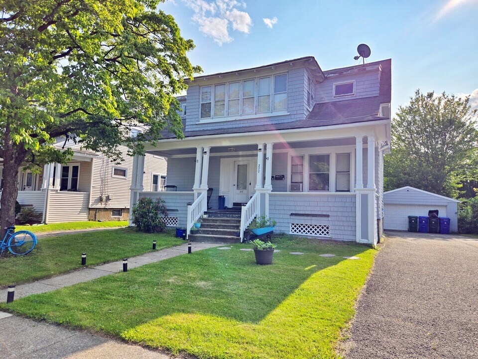 277 Johnson Ave in Stratford, CT - Building Photo