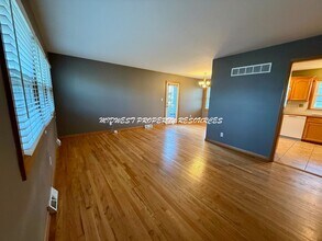 603 NW Ward Ln in Lee's Summit, MO - Building Photo - Building Photo