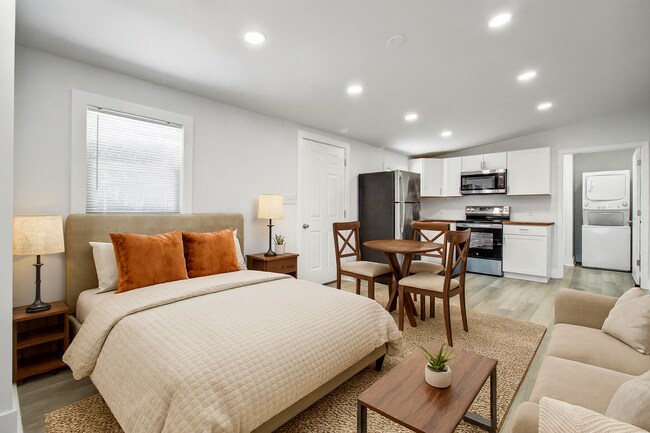 816 E Estates Blvd-Unit -B in Charleston, SC - Building Photo - Building Photo