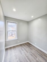 1925 W Warner Ave in Chicago, IL - Building Photo - Building Photo