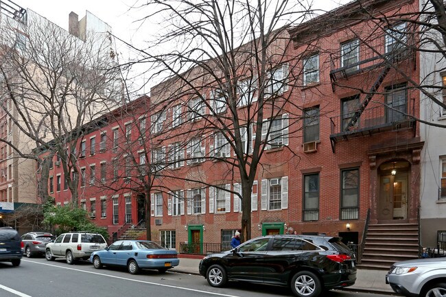131-133 W 15th St in New York, NY - Foto de edificio - Building Photo