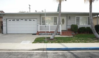 6249-6253 Dorothy Dr in San Diego, CA - Building Photo