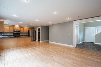 104 Vineyard Ln in Chelan, WA - Building Photo - Building Photo