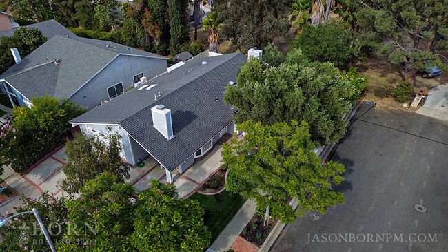 1006 N Currier Ave in Simi Valley, CA - Building Photo - Building Photo