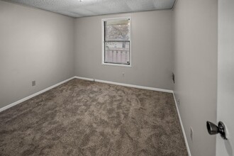 5077 Queenswood Ct in West Chester Township, OH - Building Photo - Building Photo
