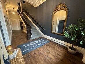 132 Middle Street, Unit 4 in Portsmouth, NH - Foto de edificio - Building Photo