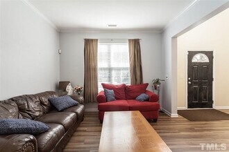 Room in House on Autumn Leaf Ln in Durham, NC - Building Photo - Building Photo