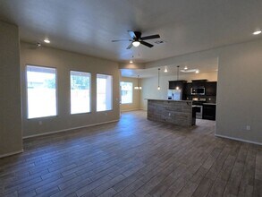928 Flora Vista Dr in Las Cruces, NM - Building Photo - Building Photo