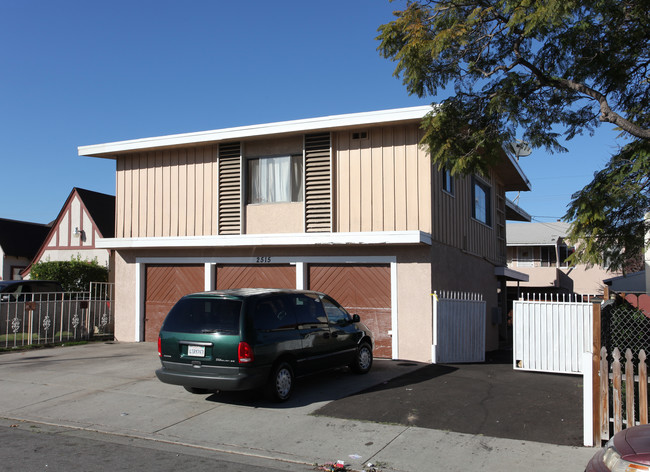 2517 Hope St in Huntington Park, CA - Foto de edificio - Building Photo